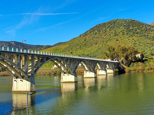 Escale Vega de Teron (excursion à Salamanque) - Barca d'Alva (Portugal)