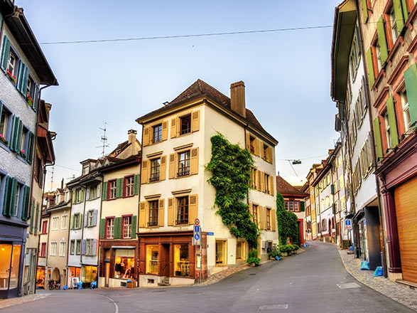 escale,Bâle (Basel)-Suisse_zoom,CH,BSL,35171.jpg