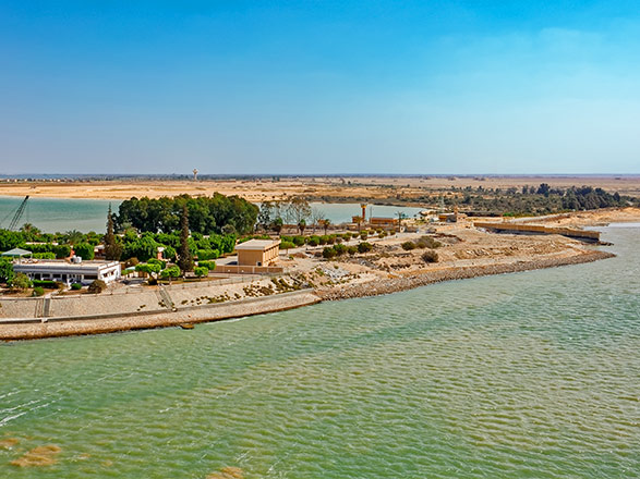 Escale Canal de Suez Navigation