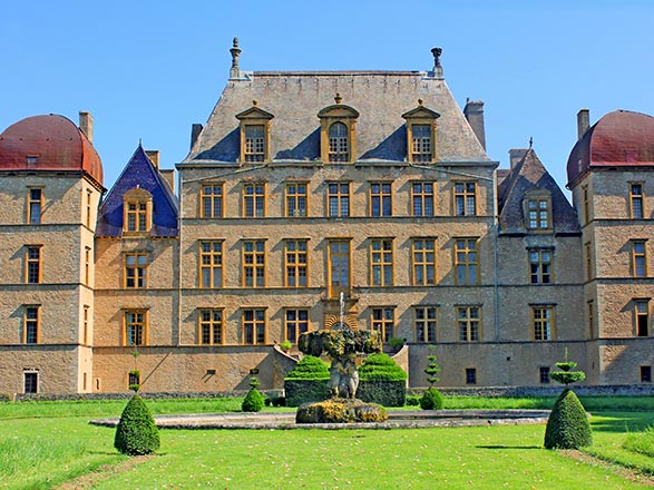 Escale MÂCON - Vignoble du Beaujolais - LYON