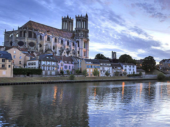 escale,Mantes-La-Jolie-France_zoom,FR,MAN,520372.jpg