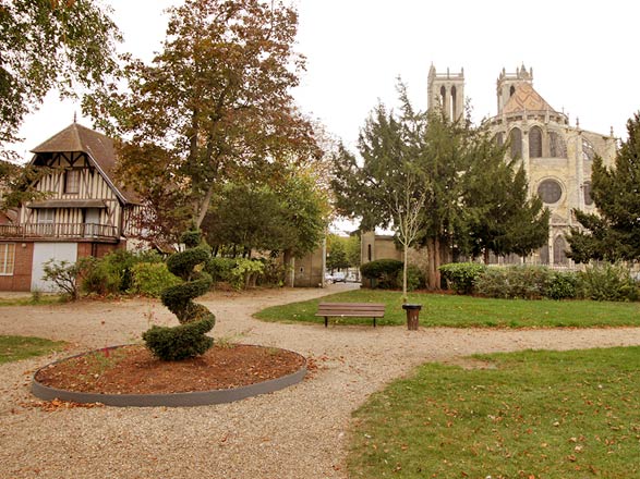Escale MANTES-LA-JOLIE - Giverny - ROUEN