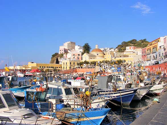 escale,Ponza-Italie_zoom,IT,PNZ,516171.jpg