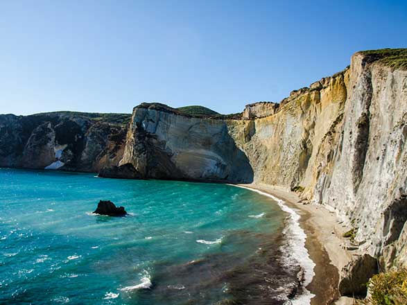 escale,Ponza-Italie_zoom,IT,PNZ,516175.jpg