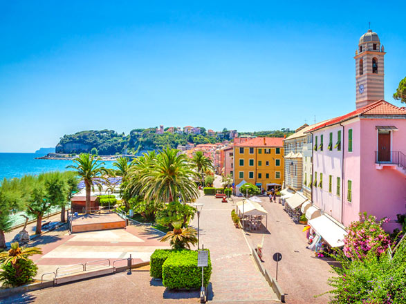 escale,Savone-Italie_zoom,IT,SVN,527472.jpg