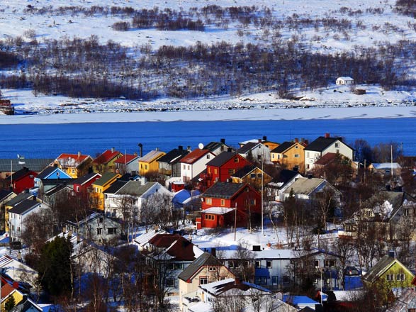 https://static.abcroisiere.com/images/fr/escales/escale,kirkenes-kirkenes_zoom,NO,KKN,39054.jpg