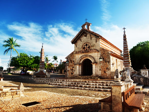 https://static.abcroisiere.com/images/fr/escales/escale,la romana-la romana_zoom,DO,LRM,32417.jpg