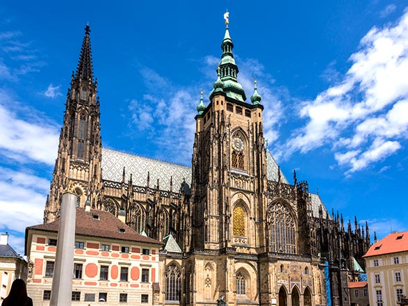 https://static.abcroisiere.com/images/fr/escales/escale,prague-prague_zoom,CZ,PRG,37117.jpg