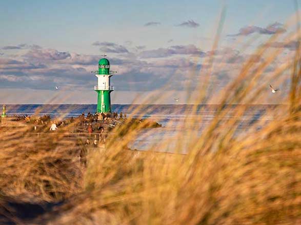 https://static.abcroisiere.com/images/fr/escales/escale,warnemünde-warnemünde_zoom,DE,WAR,74387.jpg