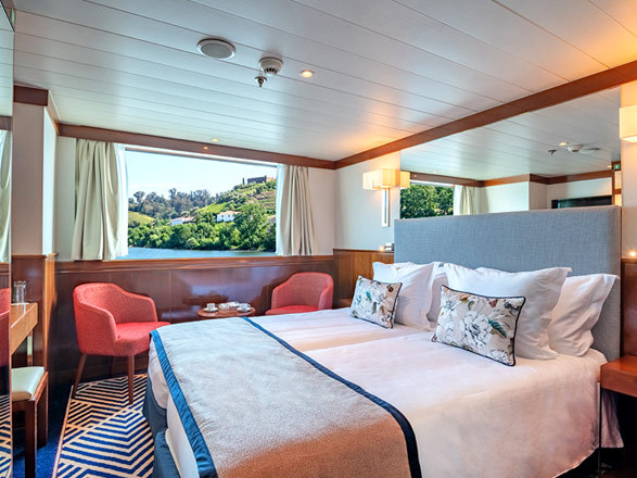 cabine,ms-douro-queen_ext,1498,526600.jpg