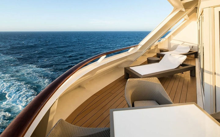 navire,azamara-onward_720x450,1461,517440.jpg