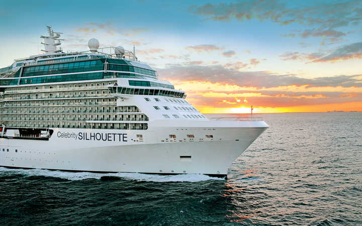navire,celebrity-silhouette_720x450,509,66904.jpg