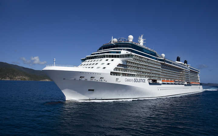 navire,celebrity-solstice_720x450,393,52433.jpg