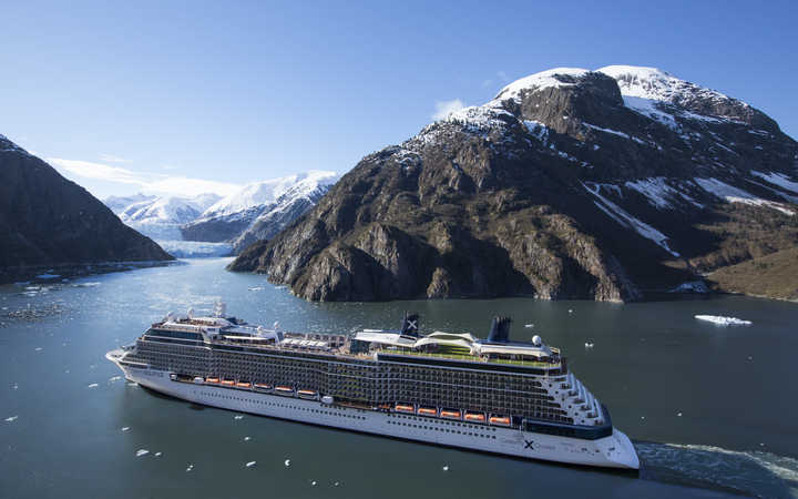 navire,celebrity-solstice_720x450,393,52440.jpg
