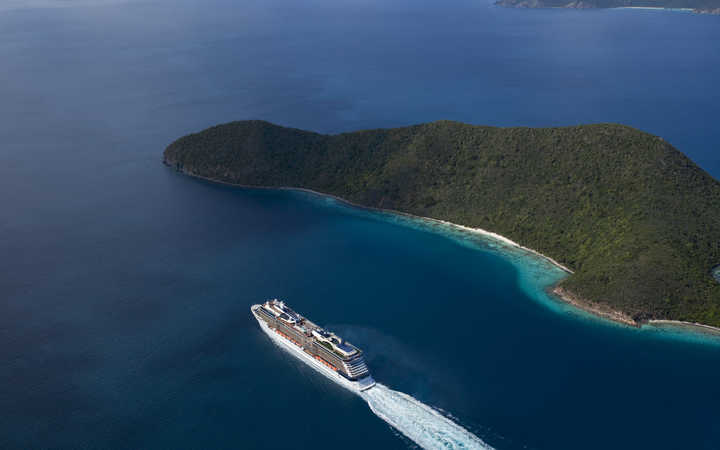 navire,celebrity-solstice_720x450,393,66909.jpg