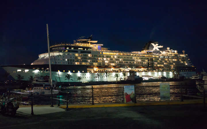Navire Celebrity Summit
