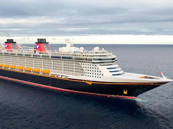 https://static.abcroisiere.com/images/fr/navires/navire,disney-fantasy_max,1292,73775.jpg