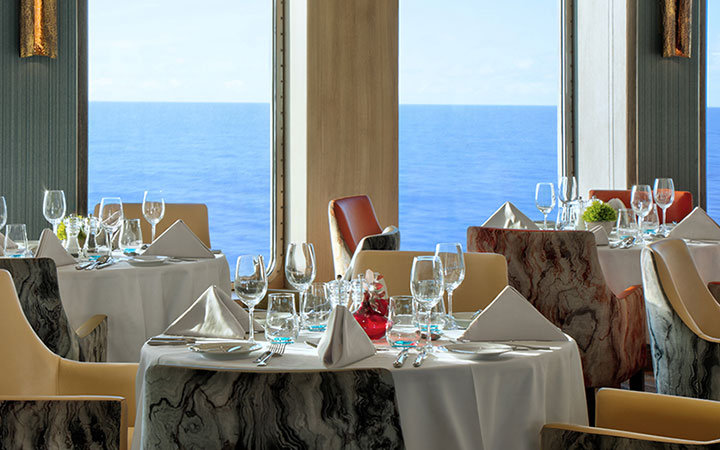 Navire M/S World Explorer