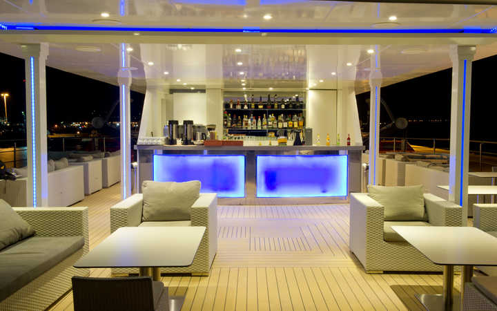 navire,m-y-variety-voyager_720x450,1227,53559.jpg