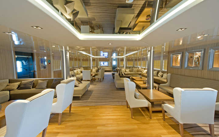 navire,m-y-variety-voyager_720x450,1227,53572.jpg