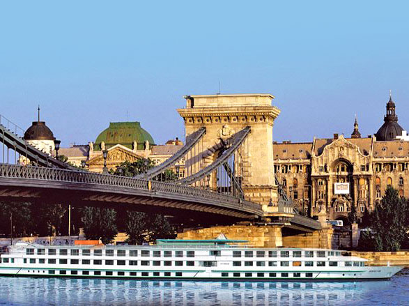 https://static.abcroisiere.com/images/fr/navires/navire,ms-beethoven-(ou-similaire)_max,1278,33238.jpg