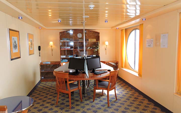 navire,ms-hamburg_720x450,1360,72131.jpg
