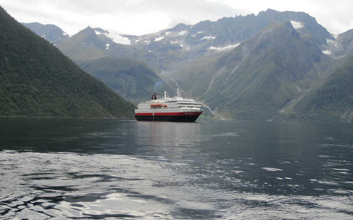 navire,ms-kong-harald_720x450,1187,52646.jpg