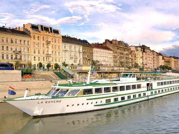 https://static.abcroisiere.com/images/fr/navires/navire,ms-la-boheme-(ou-similaire)_max,1214,33419.jpg