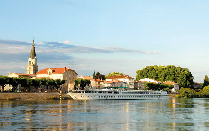 Navire MS Mistral (ou similaire)