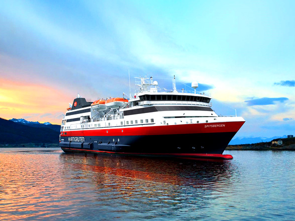 https://static.abcroisiere.com/images/fr/navires/navire,ms-spitsbergen_max,1312,28625.jpg