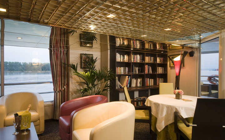 navire,ms-vivaldi-ou-similaire-_720x450,1210,51818.jpg
