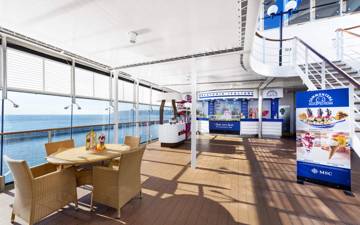 Navire MSC Lirica