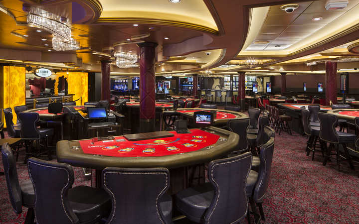 navire,ovation-of-the-seas_720x450,1297,48923.jpg