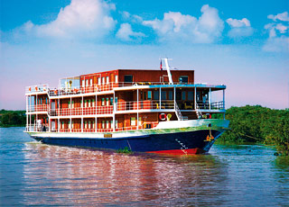 https://static.abcroisiere.com/images/fr/navires/navire,r/v-indochine-(ou-similaire)_max,1106,15276.jpg