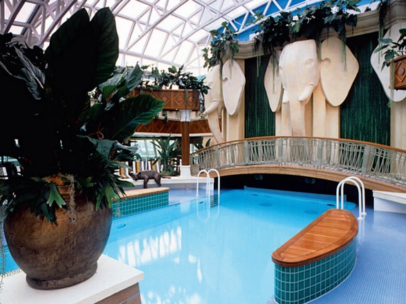https://static.abcroisiere.com/images/fr/navires/navire,radiance-of-the-seas_max,1146,27563.jpg