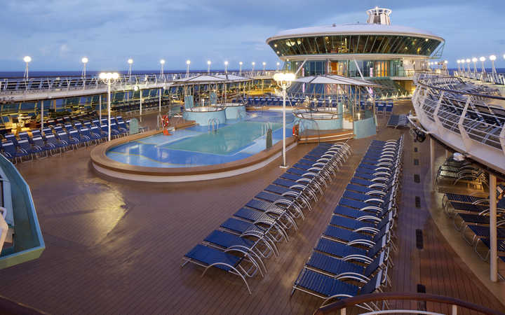 navire,rhapsody-of-the-seas_720x450,1152,48952.jpg