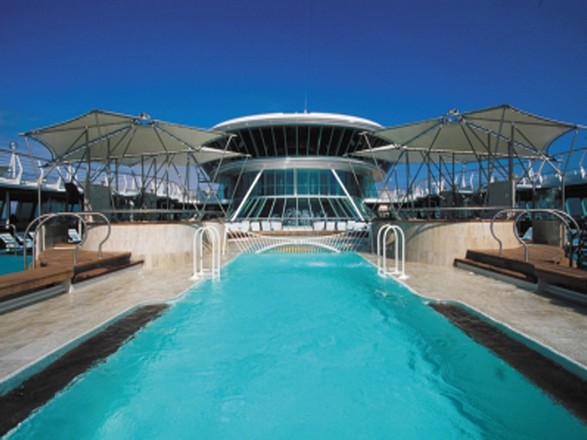 https://static.abcroisiere.com/images/fr/navires/navire,rhapsody-of-the-seas_max,1152,27578.jpg