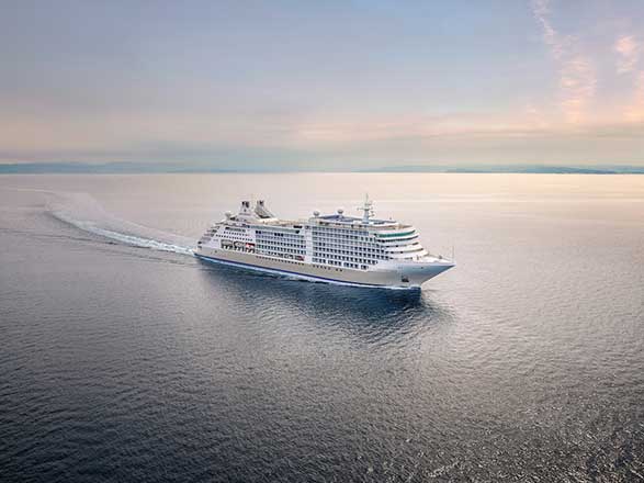 https://static.abcroisiere.com/images/fr/navires/navire,silver-dawn_max,1480,522609.jpg