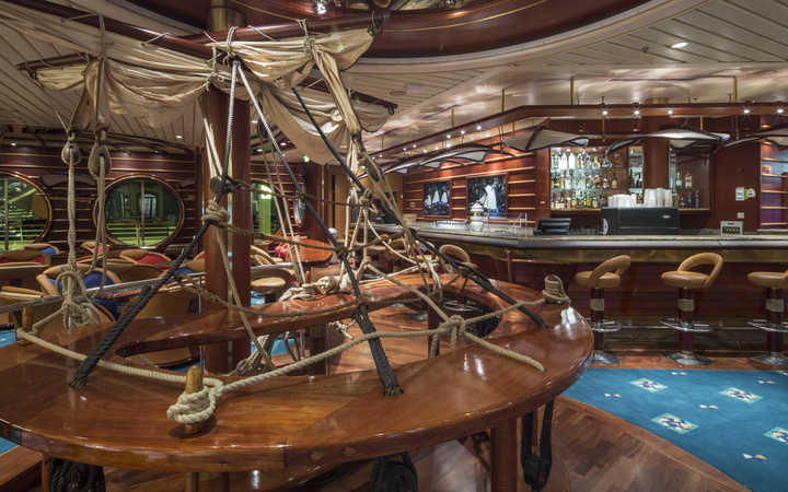 navire,voyager-of-the-seas_720x450,133,48986.jpg