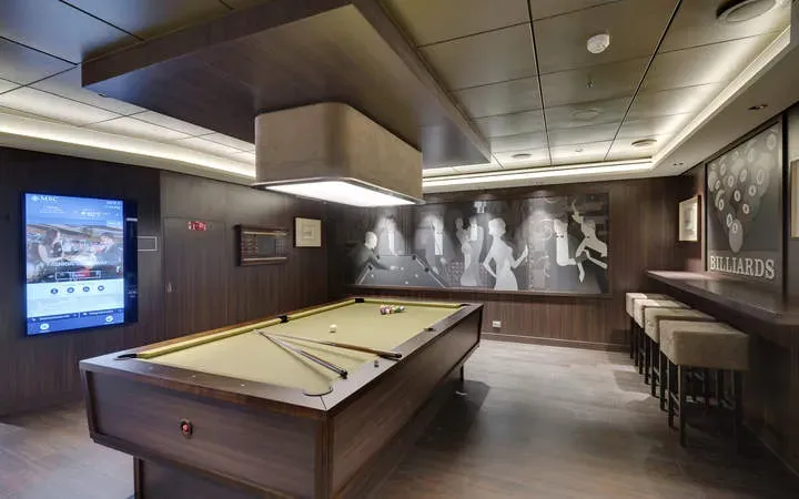 Photo Salon Billard & Bibliothèque