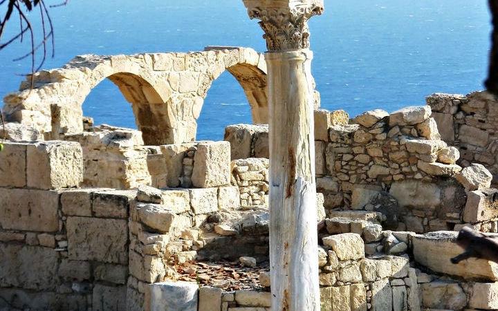 Escale Paphos