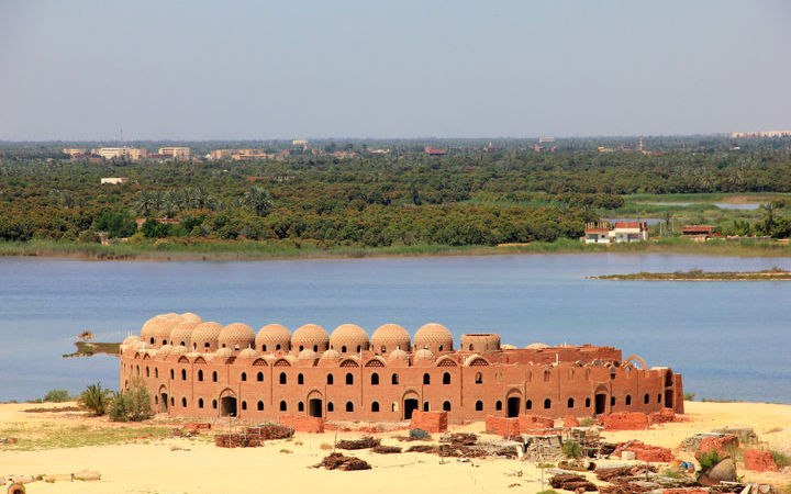 Escale Canal de Suez