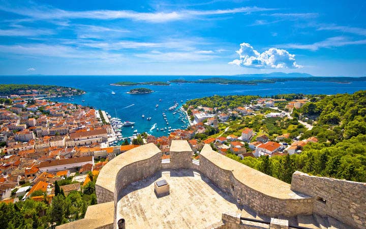 Escale Hvar