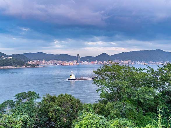 Escale Japon (Détroit de Kanmon)