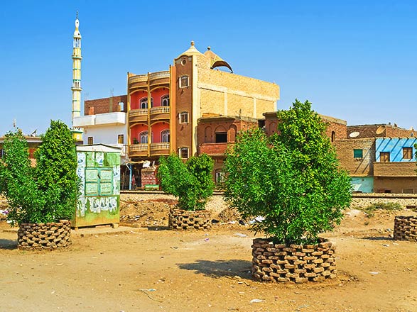 Escale Louxor - Esna - Edfou(50 km)