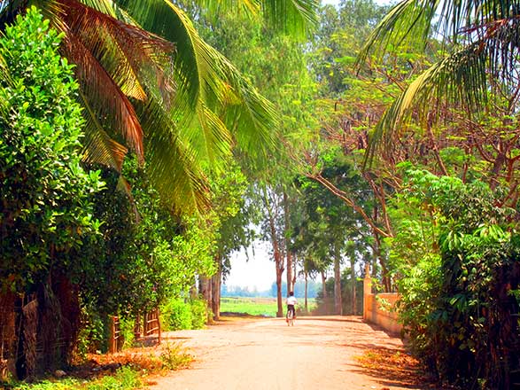 Escale KAMPONG TRALACH - KOH CHEN - PHNOM PENH