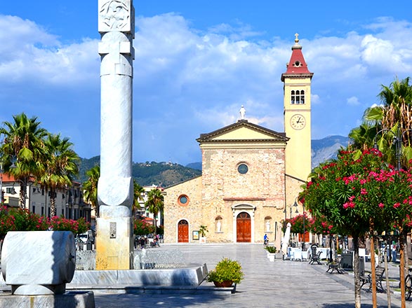 Escale Italie (Marina di Carrare)