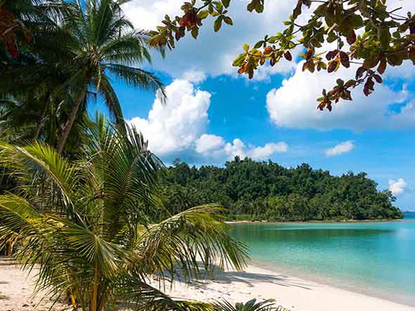 Escale La Dominique (Roseau - Saint Pierre)