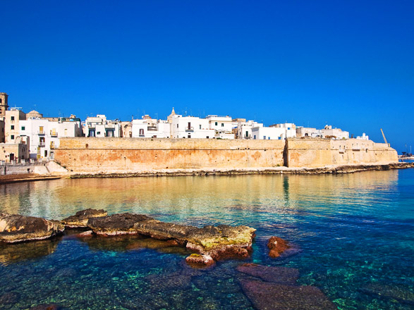 https://static.service-voyages.com/mobile/croisiere/images/fr/escales/escale,bari-bari_zoom,IT,BRI,30445.jpg