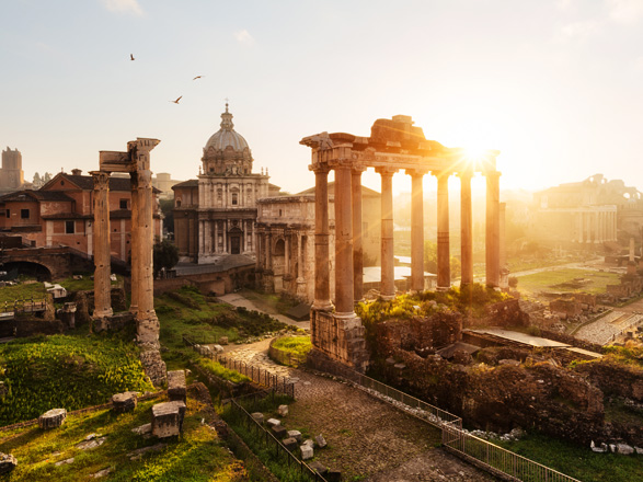 https://static.service-voyages.com/mobile/croisiere/images/fr/escales/escale,civitavecchia-civitavecchia_zoom,IT,CVV,516303.jpg